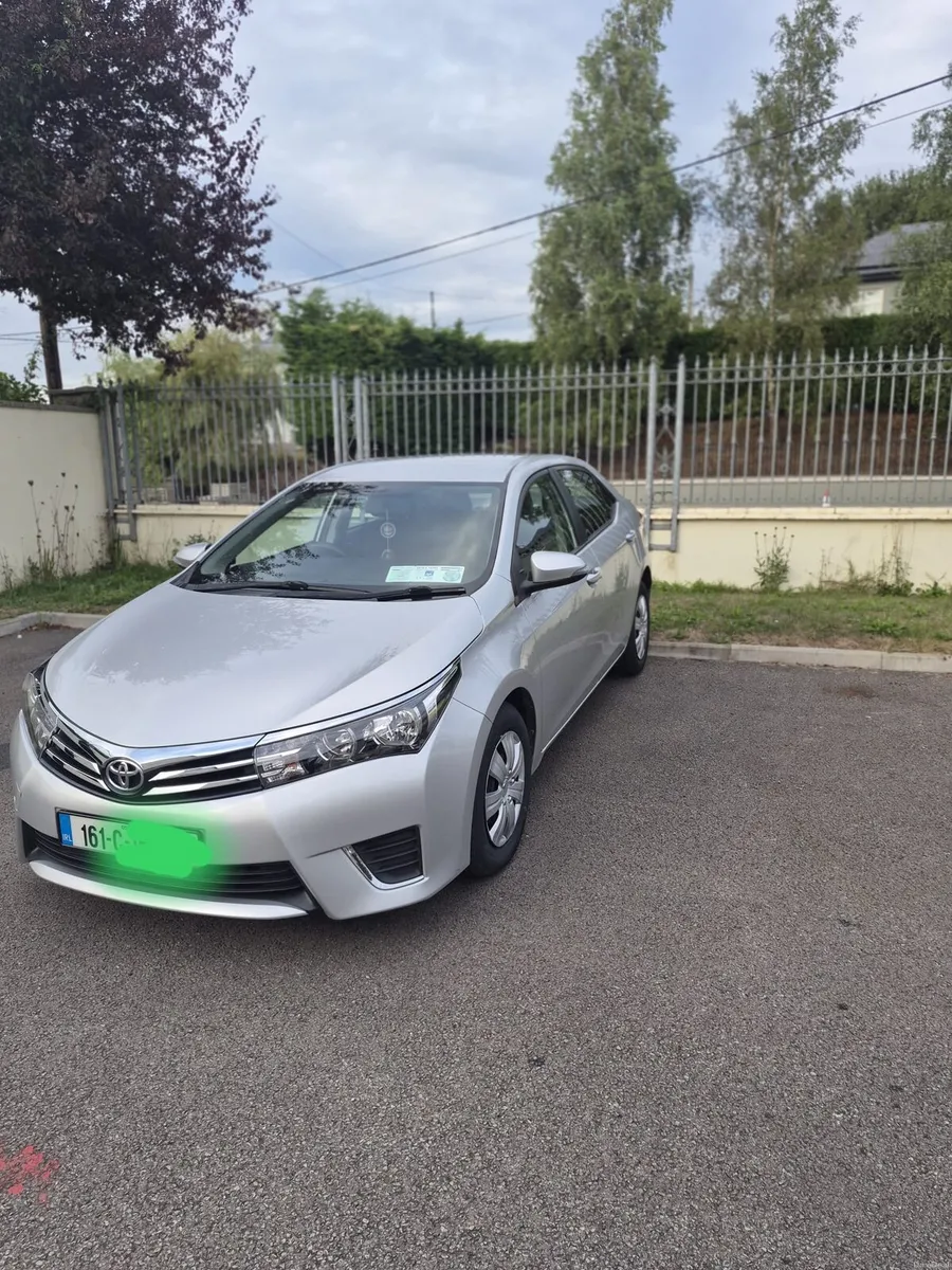 Toyota corolla - Image 1