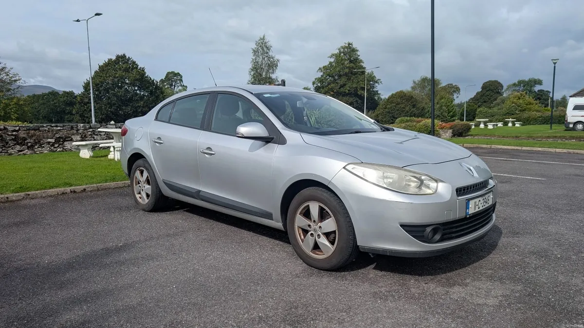Renault Fluence 2011 - Image 1