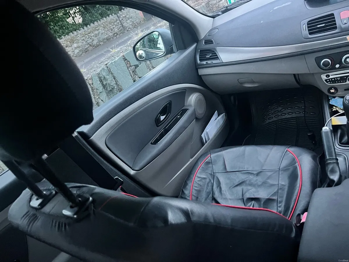 Renualt fluence 2011, 1.5 diesel with four new tyr - Image 5