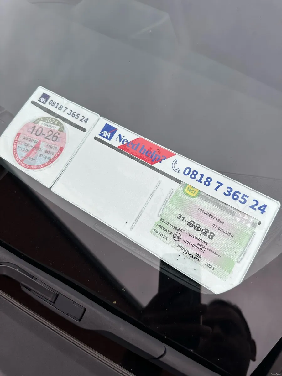 Toyota Prius hybrid 2023 - Image 5