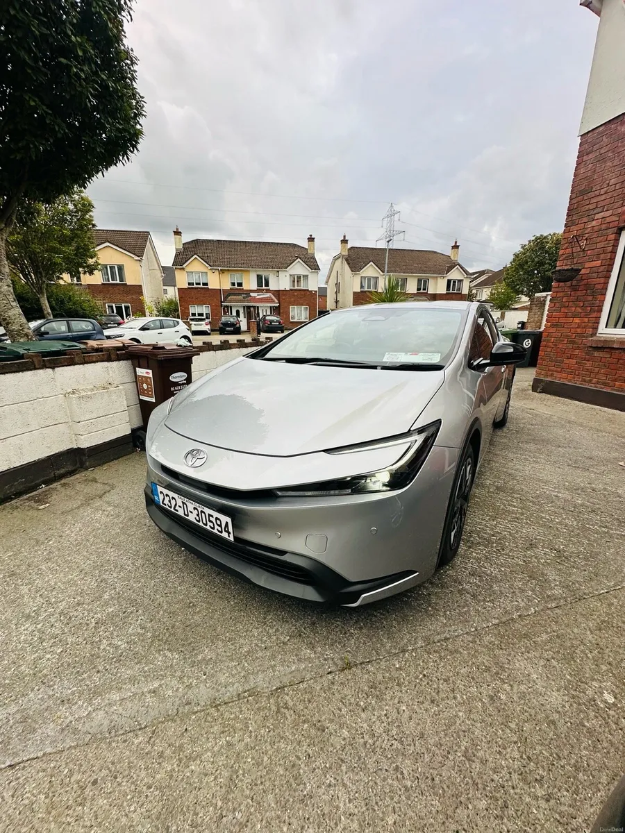 Toyota Prius hybrid 2023 - Image 1