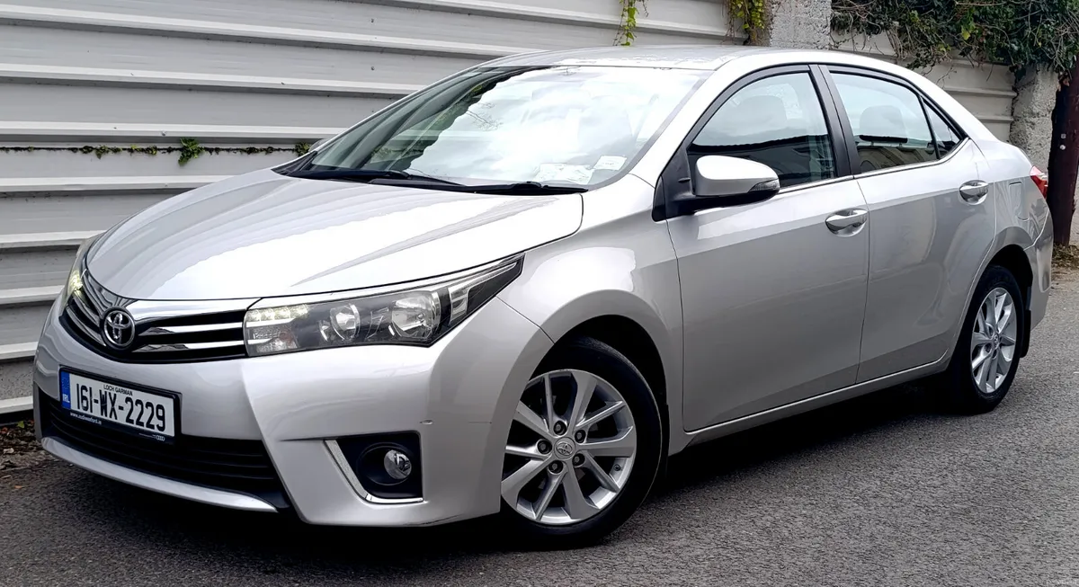 TOYOTA COROLLA 2016 LUNA - Image 2