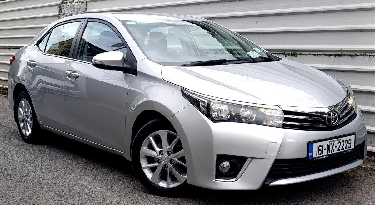 TOYOTA COROLLA 2016 LUNA - Image 5