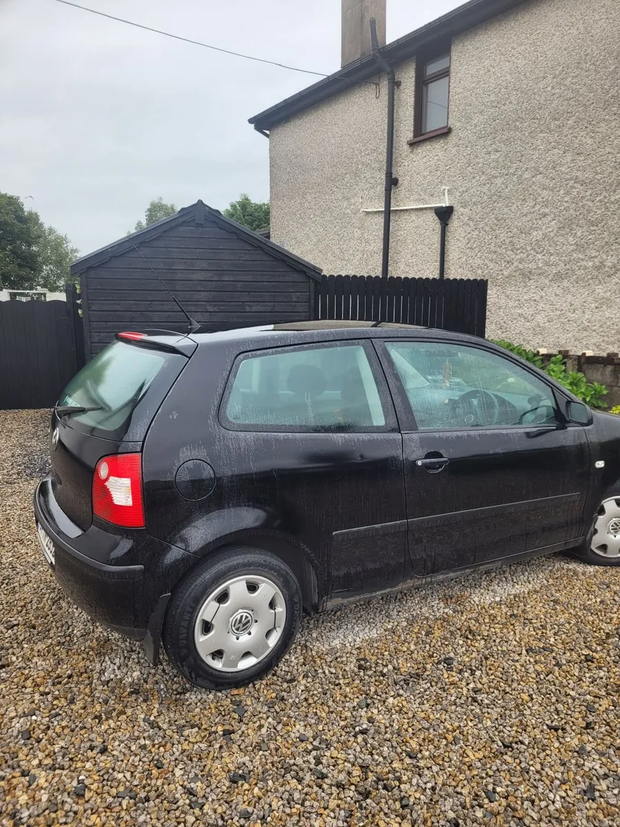 Volkswagen Polo 2004 - Image 2