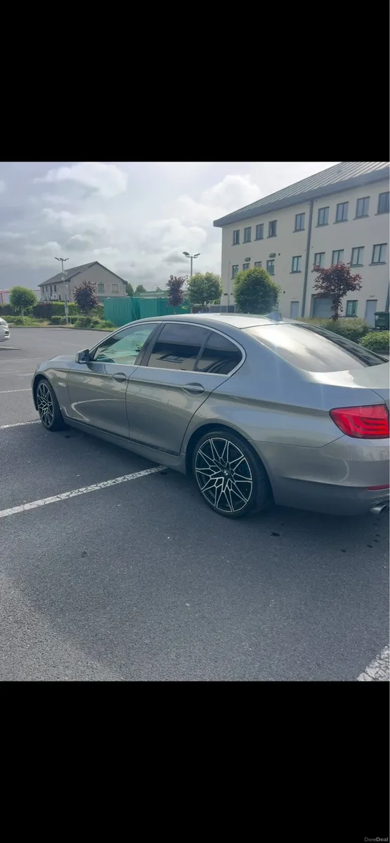 **2012 BMW 5 Series Automatic** - Image 3