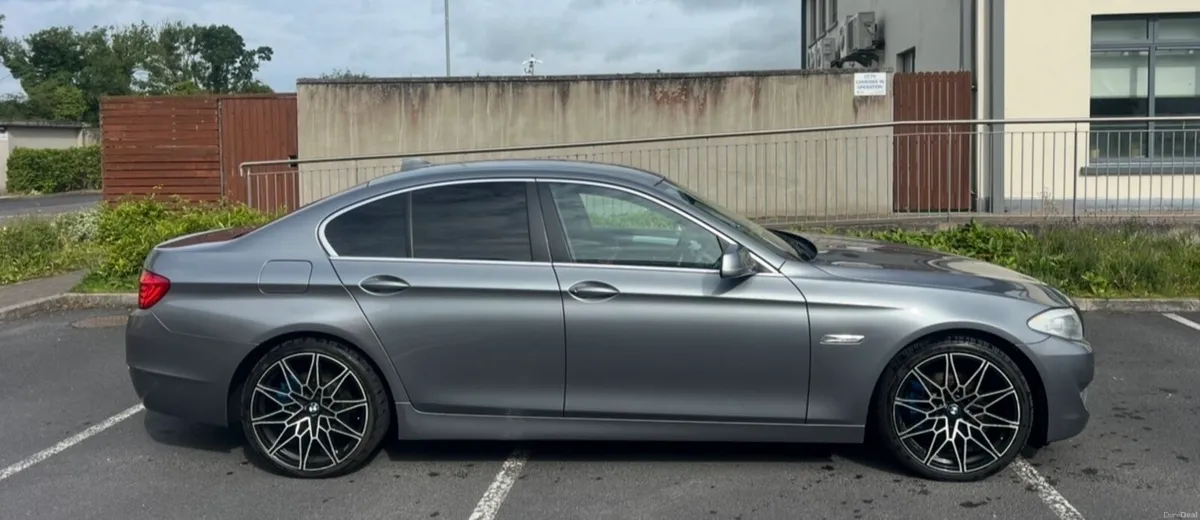 **2012 BMW 5 Series Automatic** - Image 5