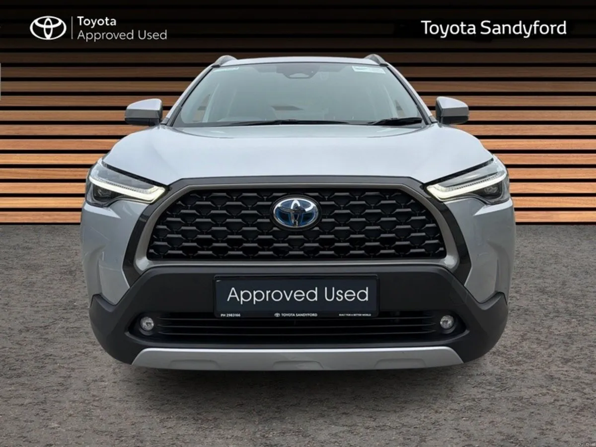 Toyota Corolla Cross 1.8 HYBRID SPORT // REAR CAME - Image 5