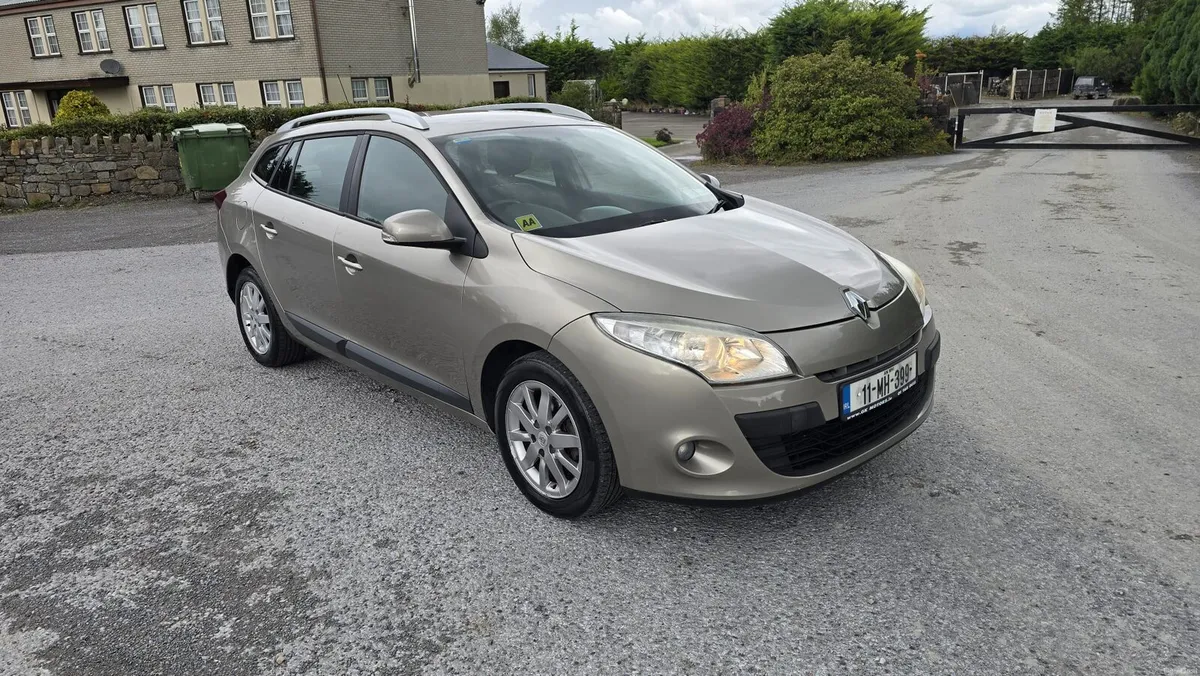 2011 Renault Megane 1.5 diesel manual new nct! - Image 3