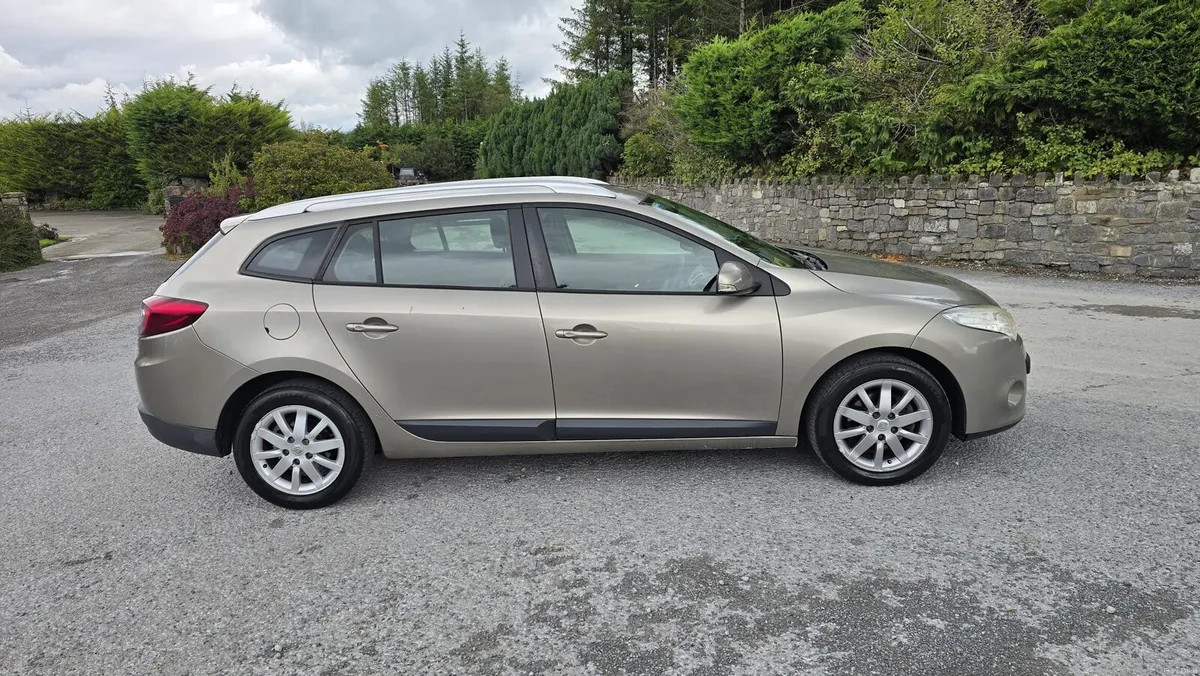 2011 Renault Megane 1.5 diesel manual new nct! - Image 5