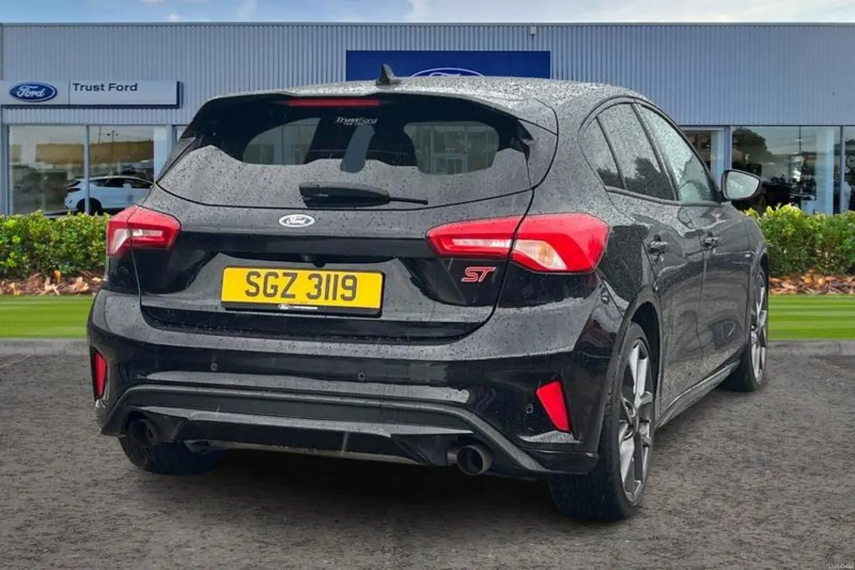 Ford Focus 2.3 EcoBoost ST 5dr- Panoramic Sunroof - Image 4