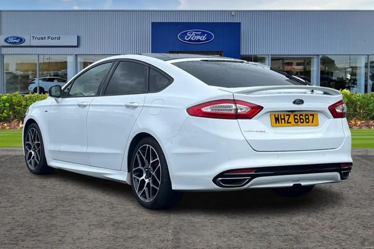 Ford Mondeo 2.0 TDCi 180 ST-Line Edition 5dr - Image 2