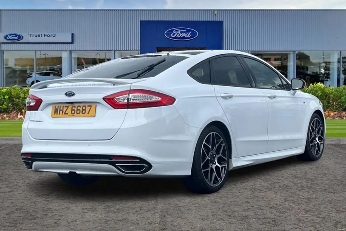 Ford Mondeo 2.0 TDCi 180 ST-Line Edition 5dr - Image 4