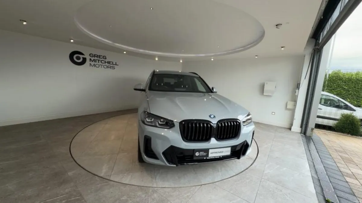 BMW X3 xDrive 30e M Sport 5dr Auto [Pro Pack] - Image 2