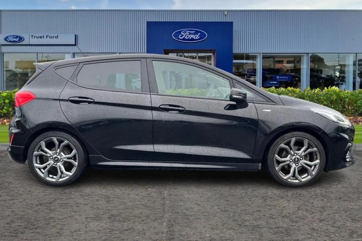 Ford Fiesta 1.0 EcoBoost 95 ST-Line Edition 5dr - - Image 3