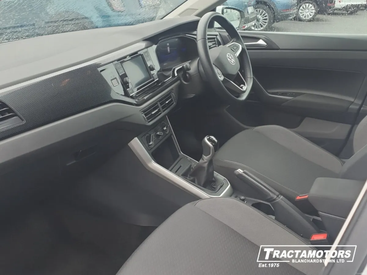 Volkswagen Polo LIFE 1.0 TSI 95BHP MANUAL 5SPEED 5 - Image 4