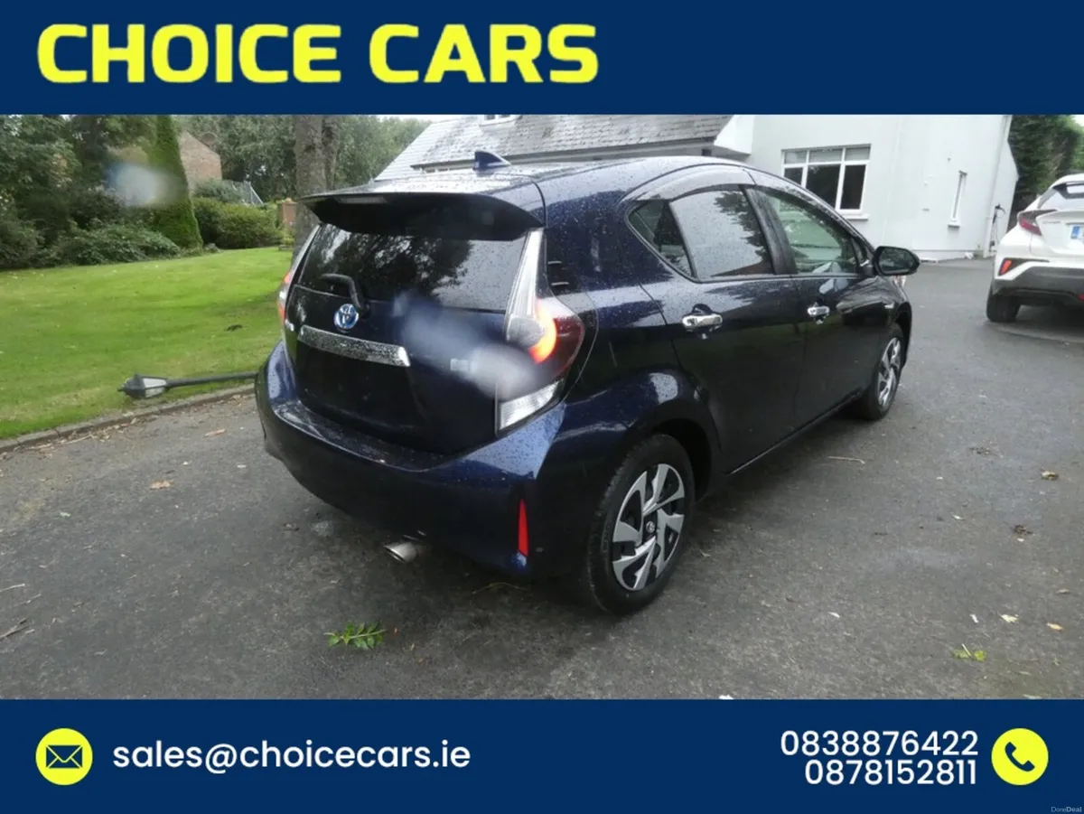 Toyota Aqua 1.5 AUTO KEYLESS GO - Image 5