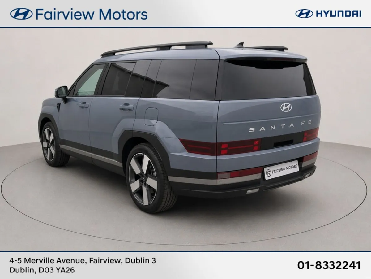 Hyundai Santa Fe PREMIUM PHEV ** Only 3000km ** - Image 3