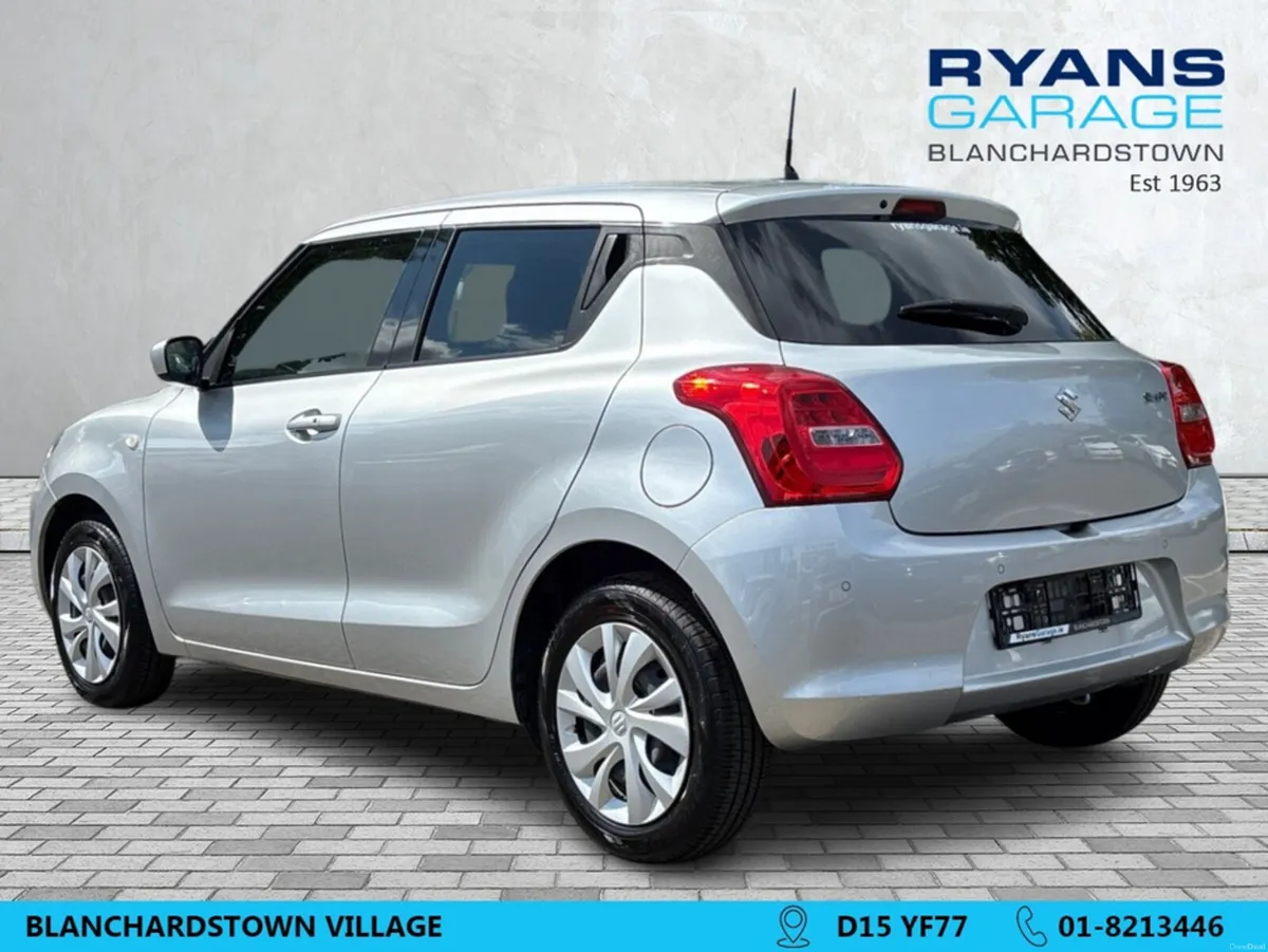 Suzuki Swift 1.2 PETROL 5DR AUTO - Image 5