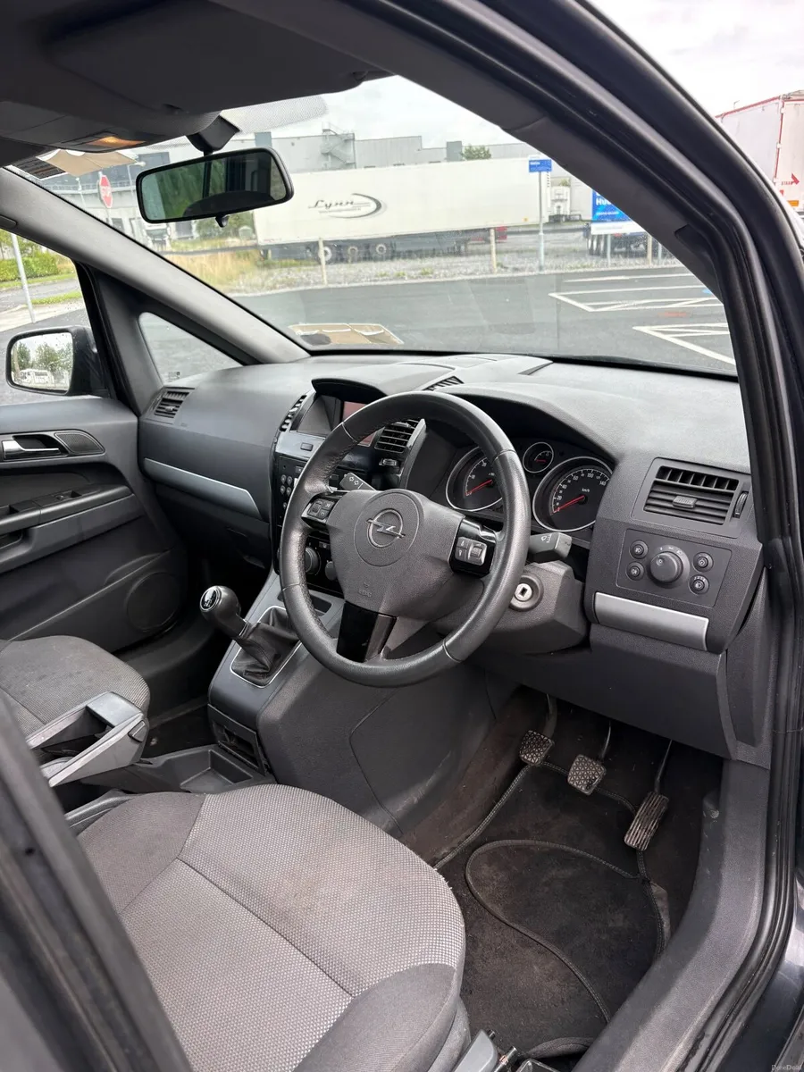 Opel Zafira 2012 - Image 5