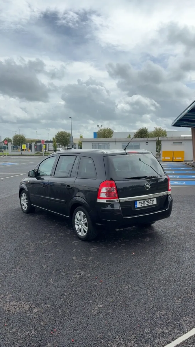 Opel Zafira 2012 - Image 3