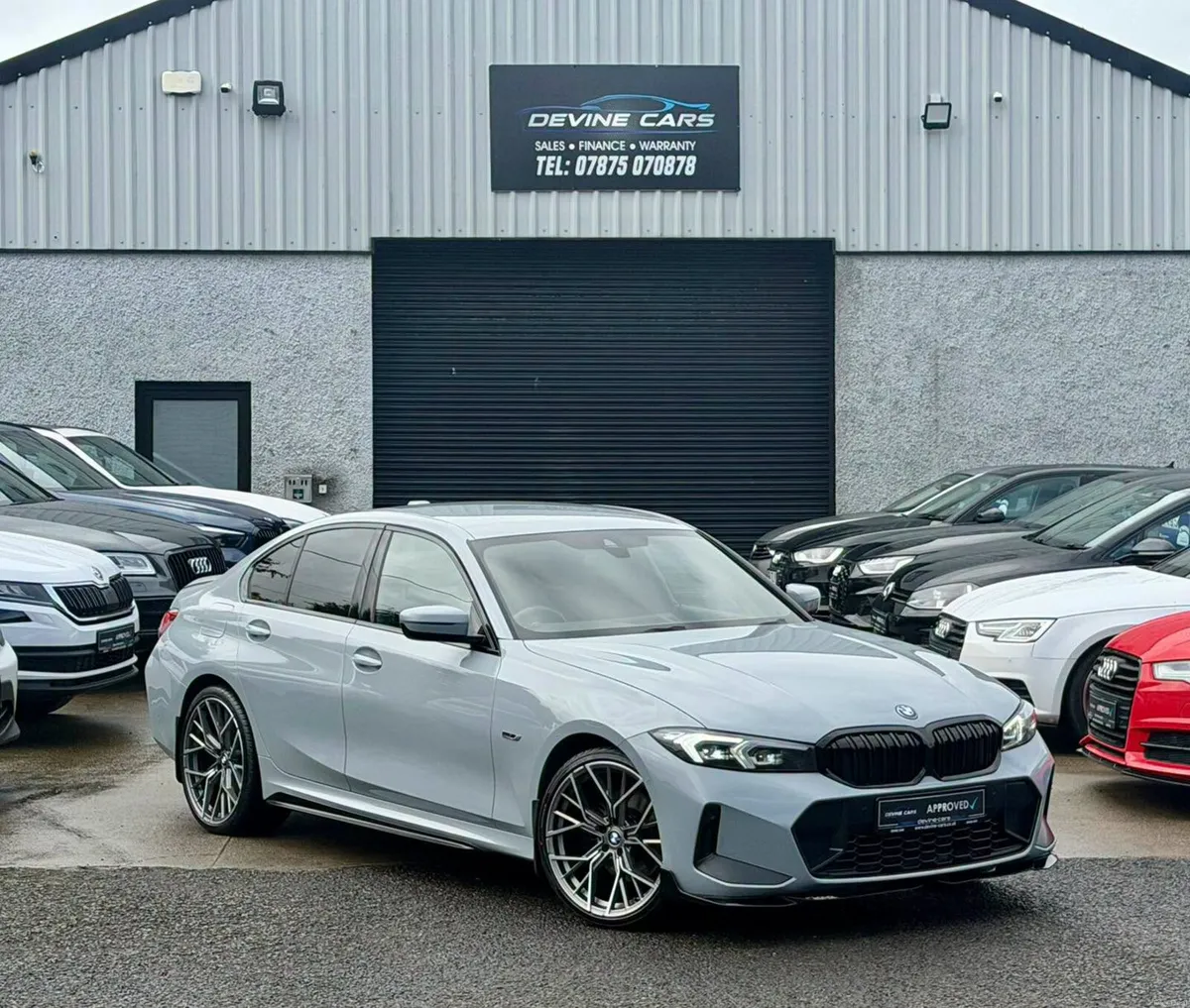BMW 3-Series 2023 - Image 1