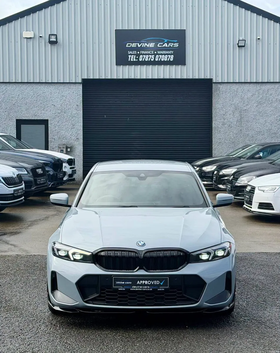 BMW 3-Series 2023 - Image 2