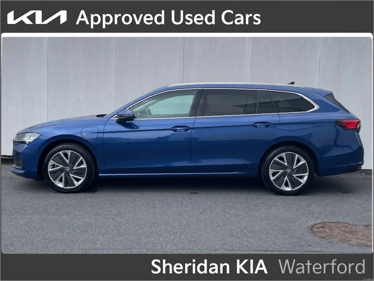 Skoda Superb SELECTION+ 1.5 PHEV TSI 204HP DSG - Image 6
