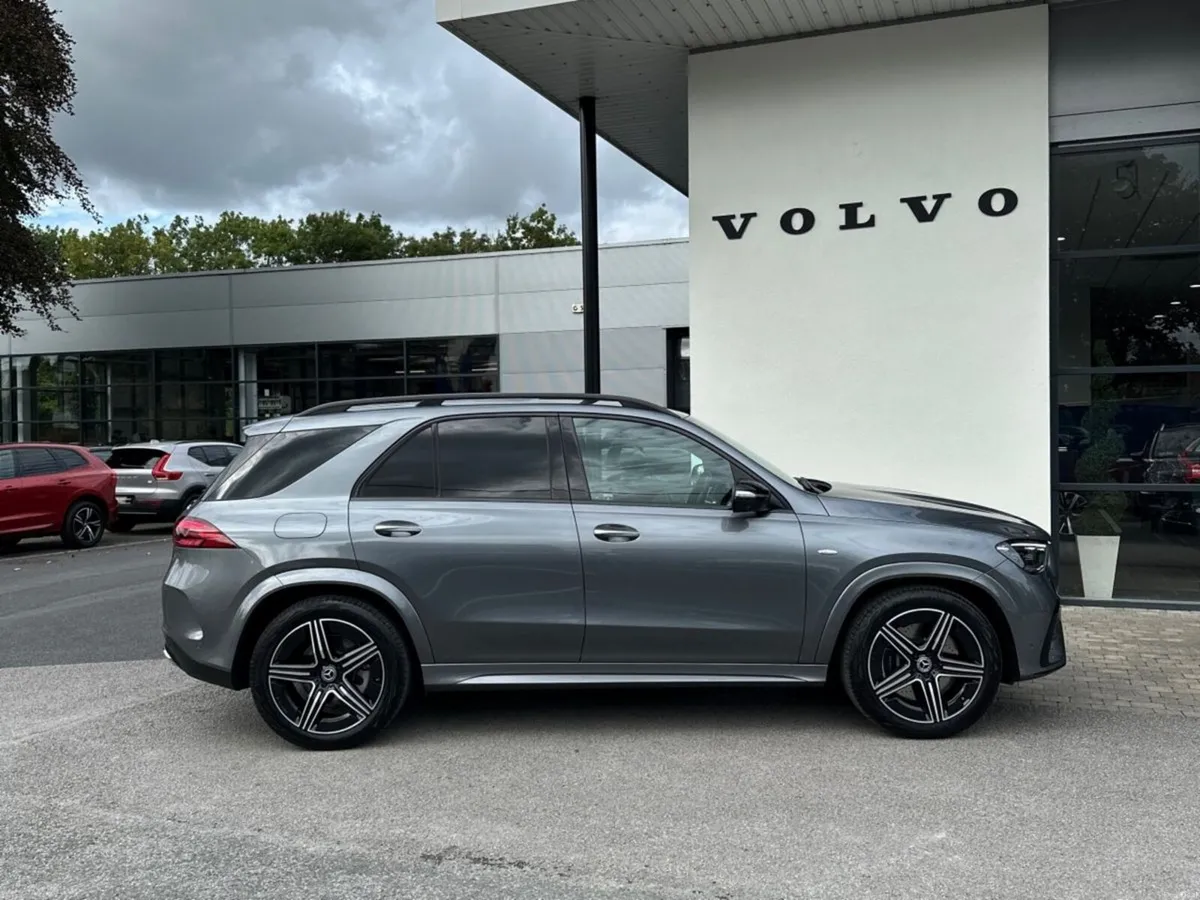 Mercedes-Benz GLE GLE 400e AMG 4Matic--Night Packa - Image 5