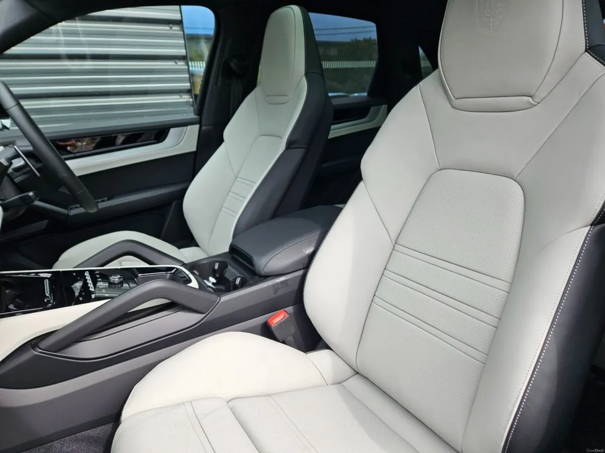 Porsche Cayenne Cayenne S E-Hybrid - Image 5