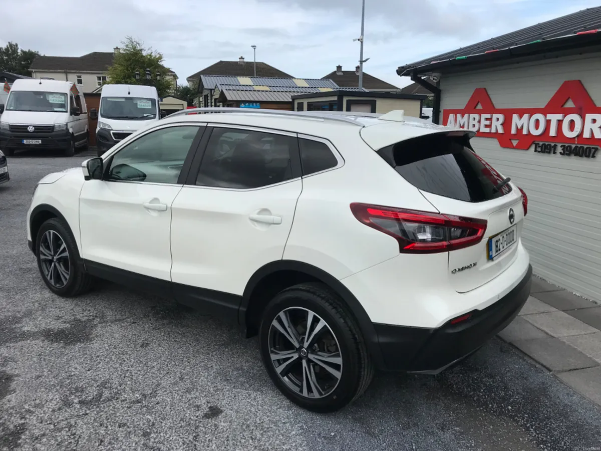 2018 Nissan Qashqai **MINT CONDITION** - Image 3