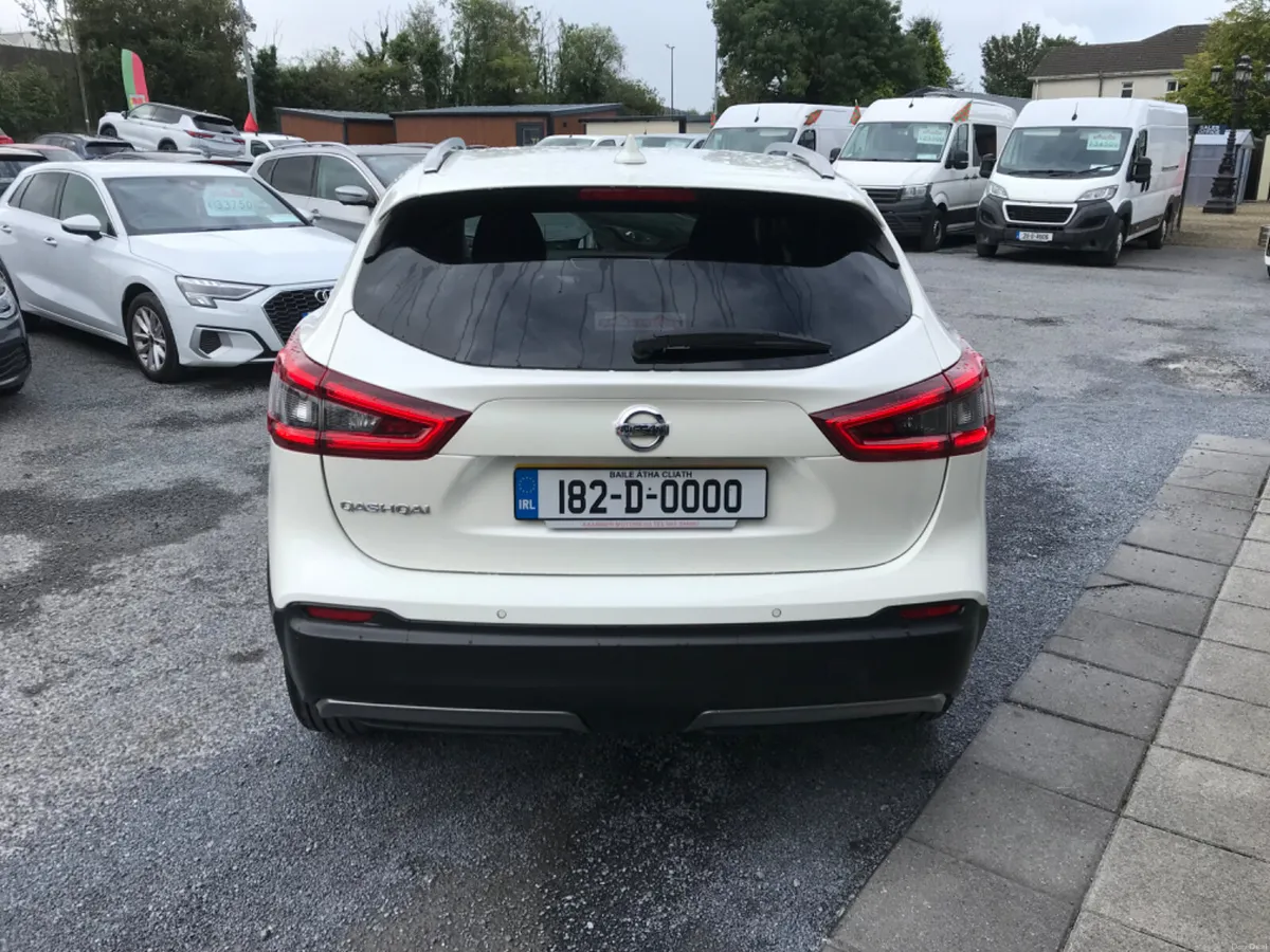 2018 Nissan Qashqai **MINT CONDITION** - Image 4