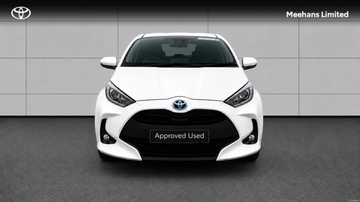 Toyota Yaris YARIS 1.5 HYBRID LUNA - Image 5