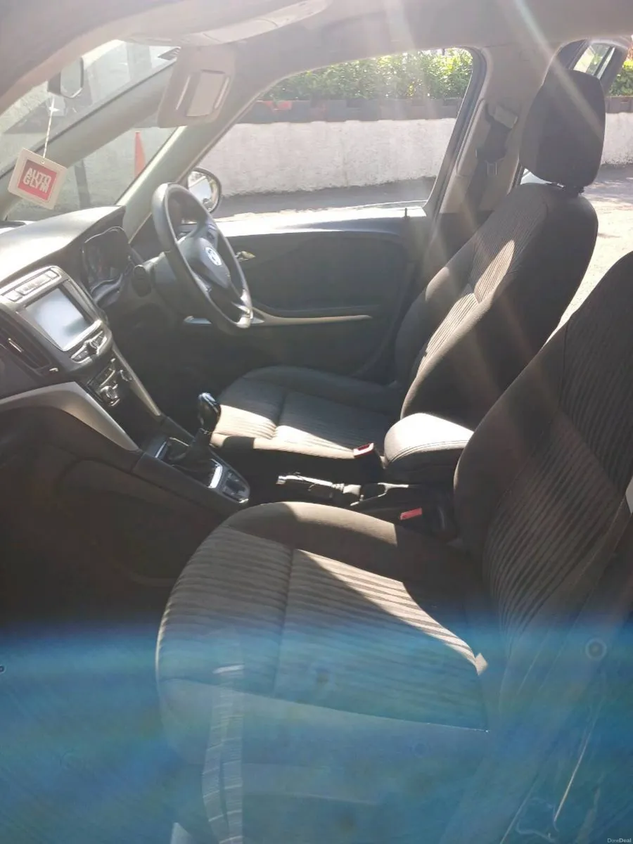 Opel zafria - Image 5