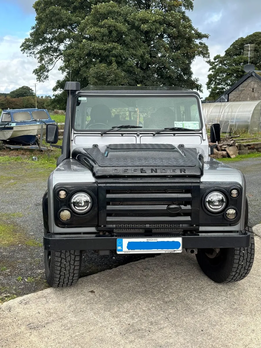 Land Rover Defender 2012 - Image 6