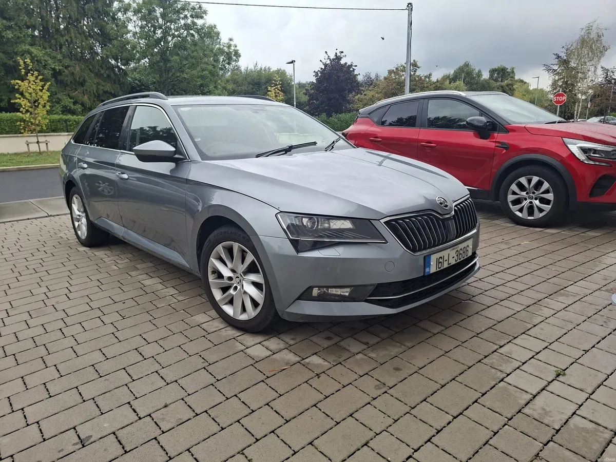 2016 Scoda superb  €4150 - Image 2