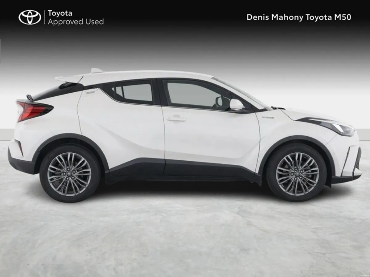 Toyota C-HR Hybrid Sol - Image 3