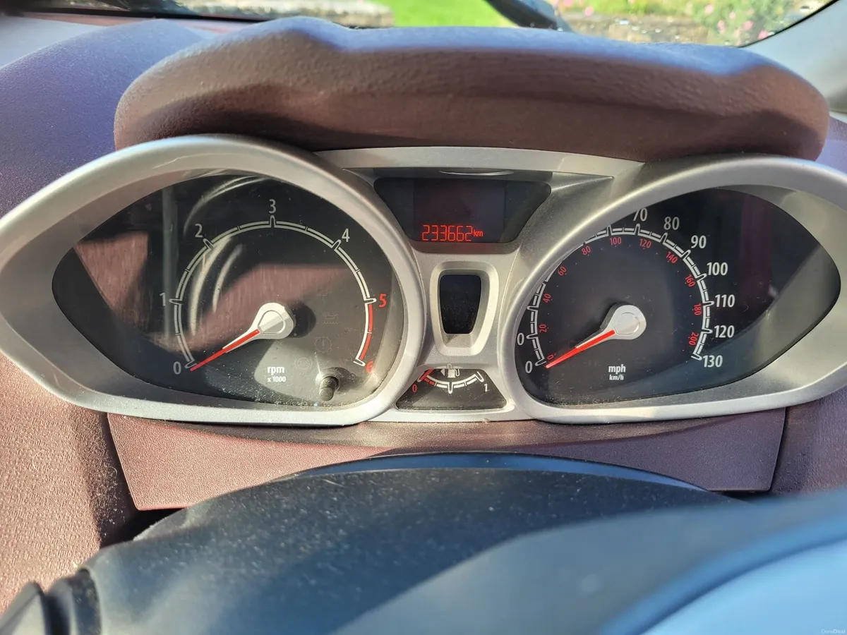 Ford Fiesta 2009 - Image 5