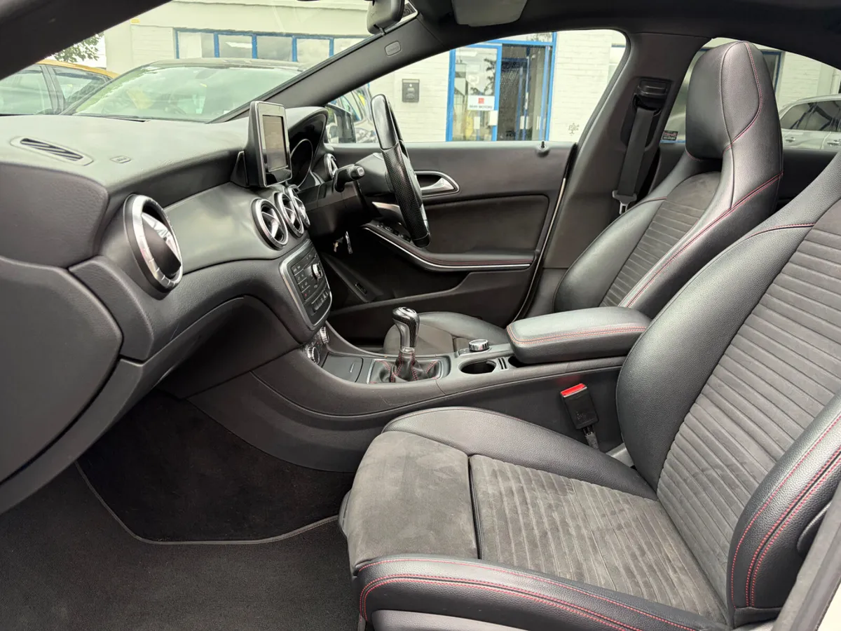 2016 MERCEDES CLA 180d AMG MANUAL PAN ROOF - Image 4