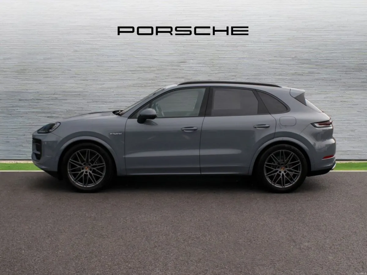 Porsche Cayenne E-Hybrid - Image 3