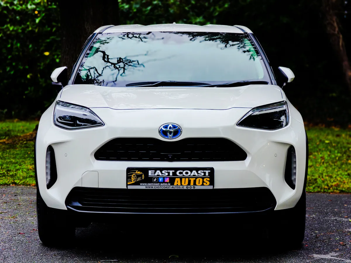 2021 Toyota Yaris Cross 1.5 Petrol Hybrid Auto - Image 3