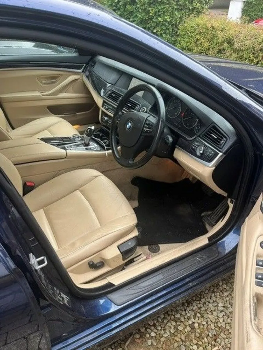 BMW 5-Series 2013 - Image 6