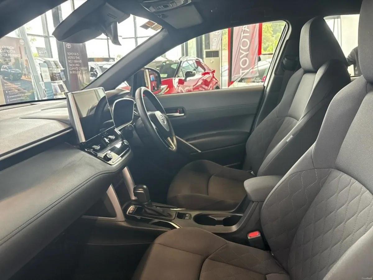 Toyota Corolla Cross CROSS 1.8 LUNA - Image 6