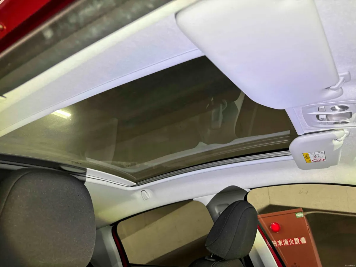 PEUGEOT 208 1.2 ALLURE AUTO 2018 - Image 3