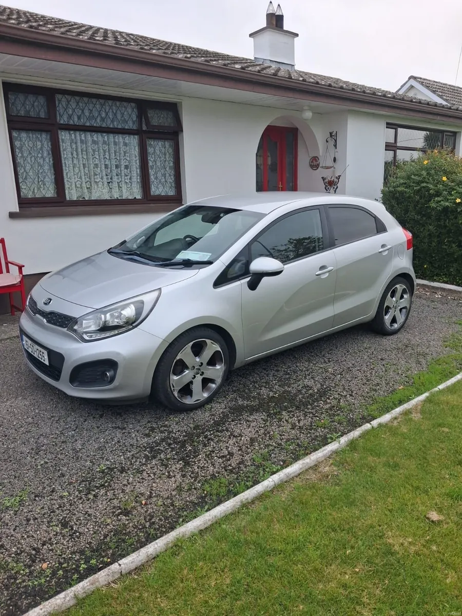 2015 Kia Rio - Image 1