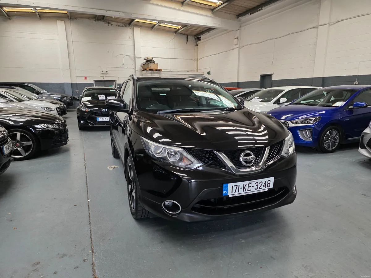 Nissan Qashqai 2017 Leather Interior - Image 1