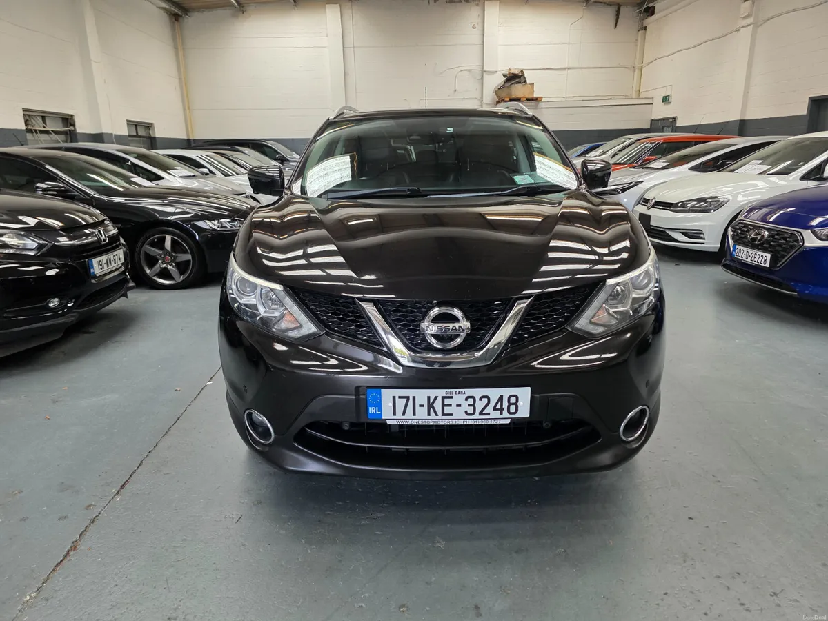 Nissan Qashqai 2017 Leather Interior - Image 2