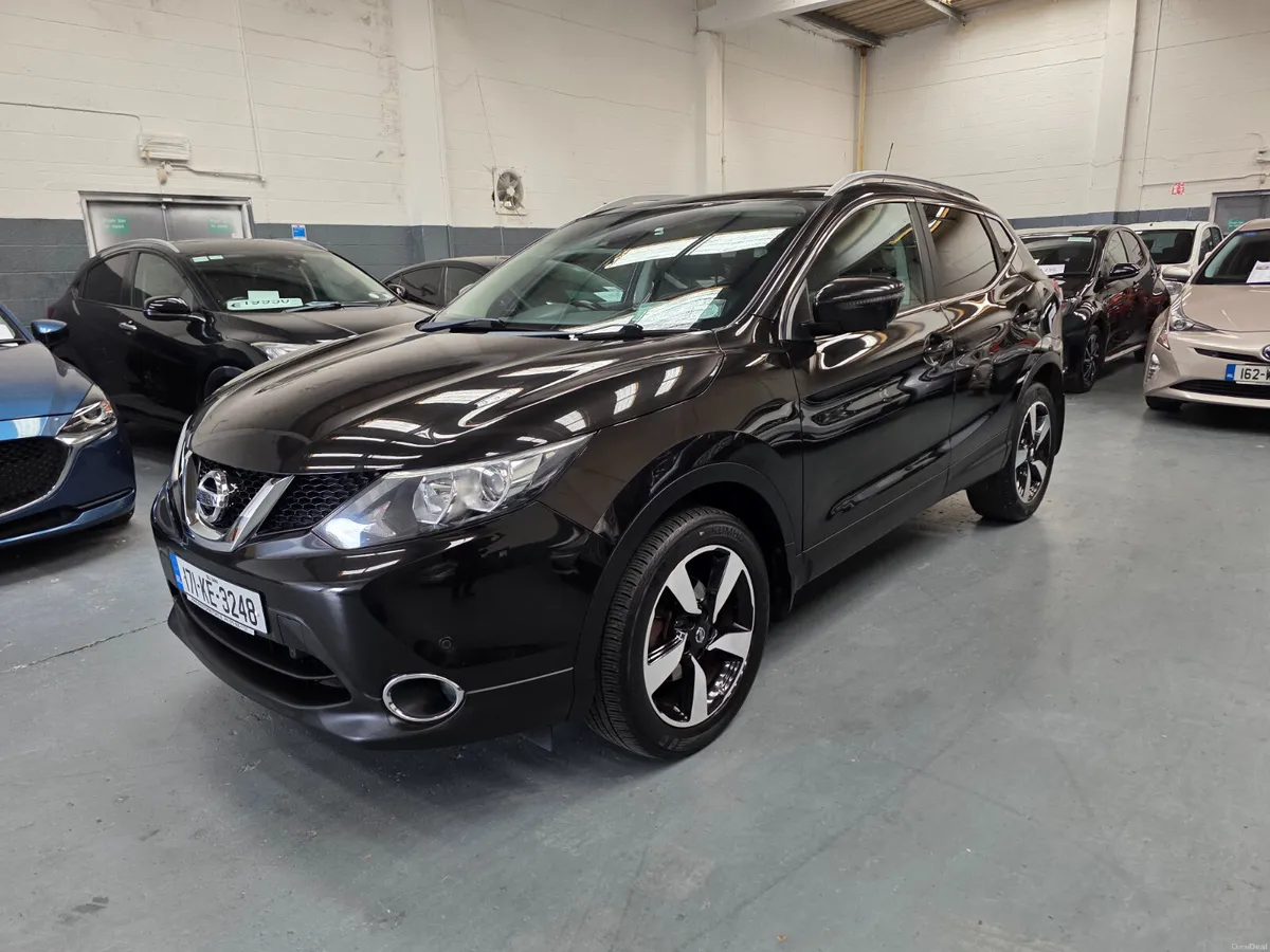 Nissan Qashqai 2017 Leather Interior - Image 3