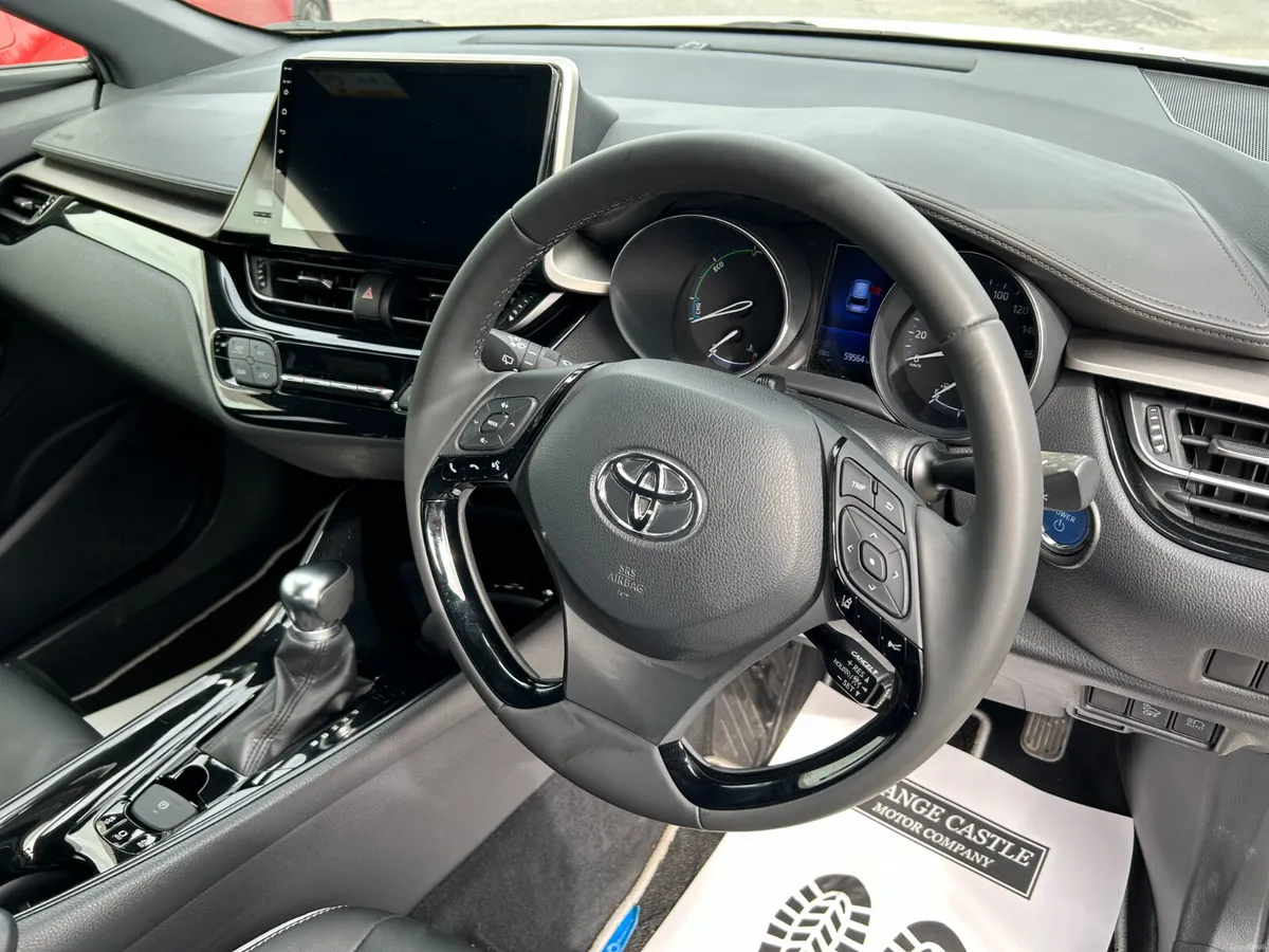 TOYOTA CHR 2019, 1.8 HYBRID AUTO LOW KMS HIGH SPEC - Image 6