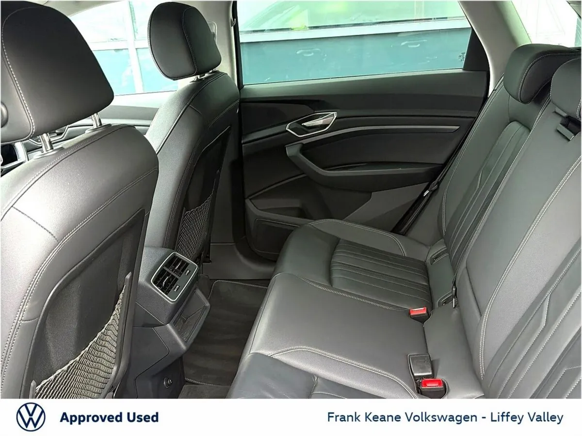 Audi Q8 e-tron SPORT 50 QUATTRO 95KWH 340BHP *PRIV - Image 6