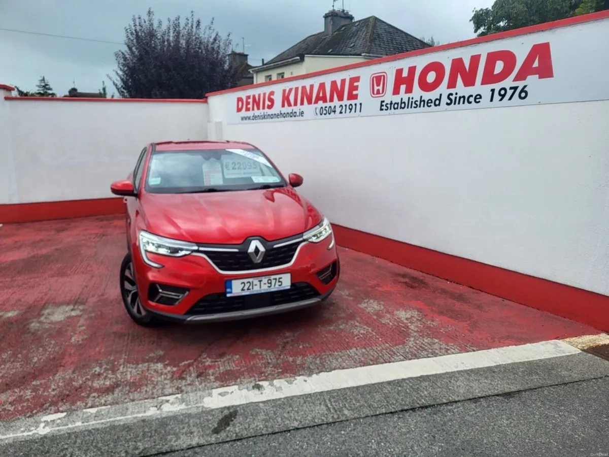 Renault Arkana ICONIC E-TECH HYBRID 145 AUTO - Image 2